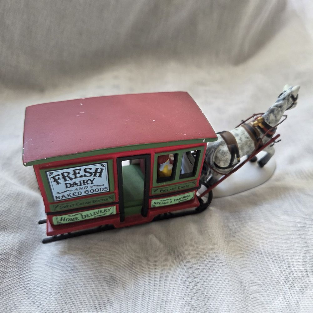 Dept 56 New England Village Series Dairy Delivery Sleigh 56622